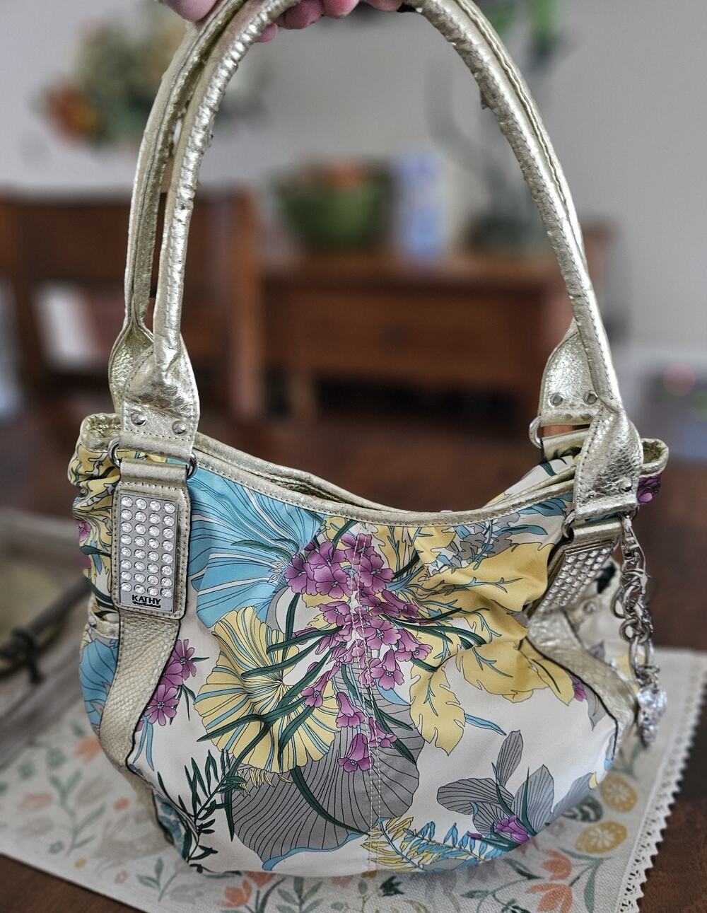 Vintage Kathy Van Zeeland Y2K Paradise Tropical Floral Shoulder Bag Bling Charm